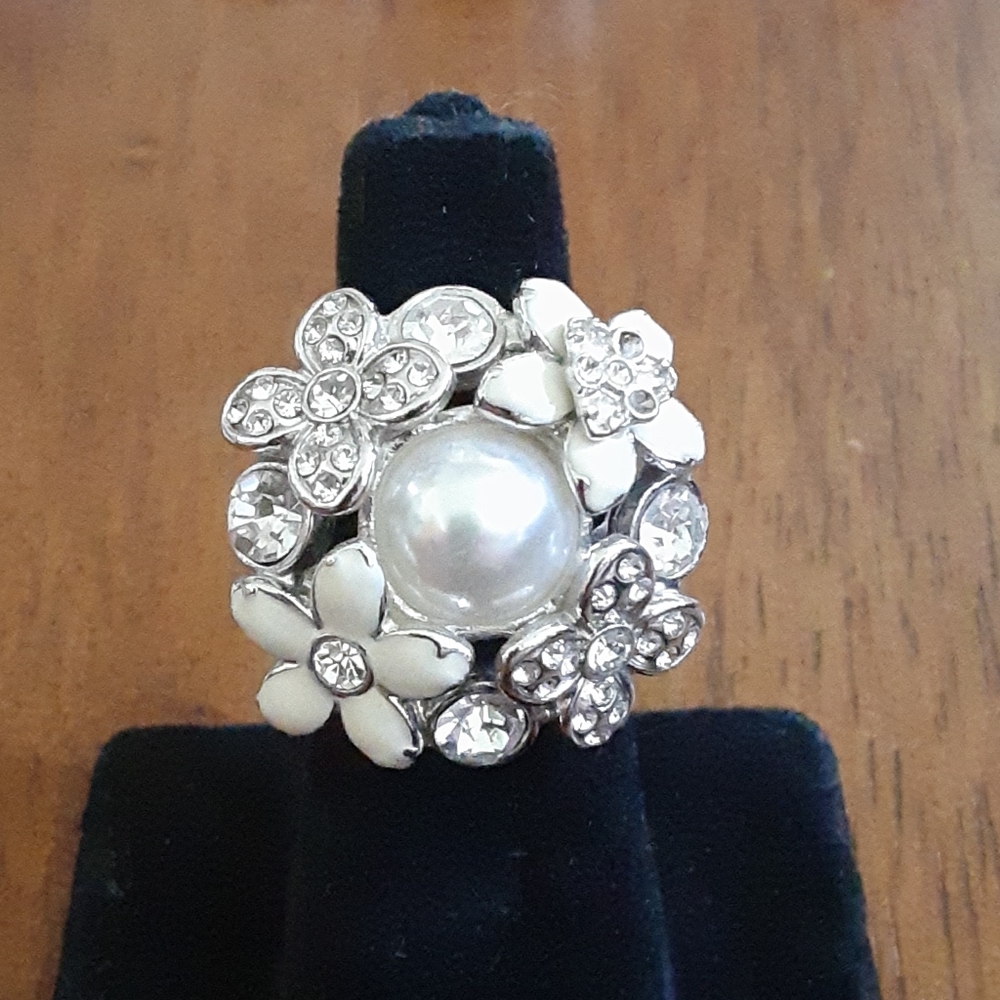 Lia Sophia Flower Faux Pearl Ring